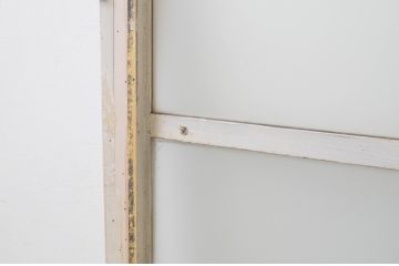 アンティーク建具　ペイント仕上げ限定　レトロな空間づくりにおすすめの両開き窓1対(2枚セット、ガラス戸、ガラス扉)(R-067828)