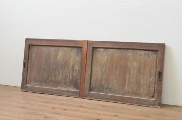アンティーク建具　経年を感じさせる木味が魅力の板戸2枚セット(窓、引き戸)(R-067829)