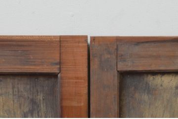 アンティーク建具　経年を感じさせる木味が魅力の板戸2枚セット(窓、引き戸)(R-067829)