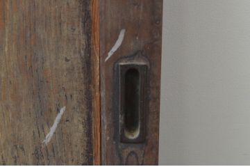 アンティーク建具　経年を感じさせる木味が魅力の板戸2枚セット(窓、引き戸)(R-067829)