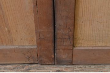 アンティーク建具　経年を感じさせる木味が魅力の板戸2枚セット(窓、引き戸)(R-067829)