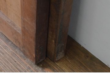 アンティーク建具　経年を感じさせる木味が魅力の板戸2枚セット(窓、引き戸)(R-067829)