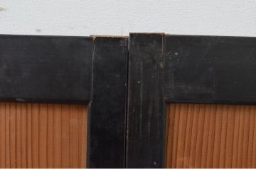 アンティーク建具　杉材　美しい柾目が魅力の板戸窓2枚セット(引き戸)(R-067830)