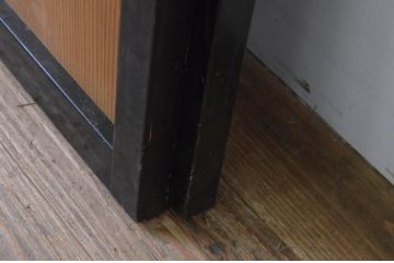 アンティーク建具　杉材　美しい柾目が魅力の板戸窓2枚セット(引き戸)(R-067830)