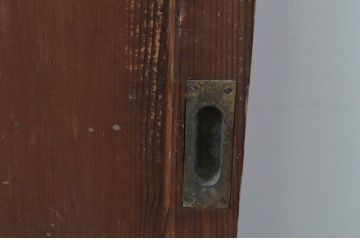 アンティーク建具　杉材　時代の流れを感じられる板戸窓2枚セット(引き戸)(R-067836)