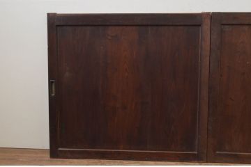 アンティーク建具　槐(エンジュ)材　和モダンの雰囲気溢れる板戸窓2枚セット(引き戸)(R-067837)