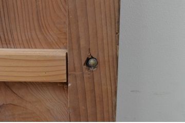 アンティーク建具　杉材　経年を感じさせる木味が魅力的な板戸窓2枚セット(引き戸)(R-067839)です。