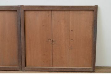 アンティーク建具　落ち着いた木色が味わい深い板戸窓2枚セット(引き戸)(R-067840)