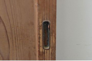 アンティーク建具　杉材　素朴な木の風合いが魅力の板戸窓2枚セット(引き戸)(R-067842)