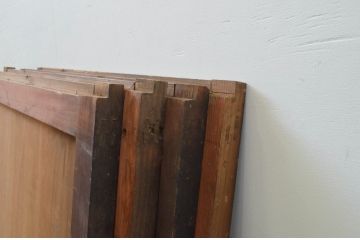 アンティーク建具　杉材　落ち着いた和の空間を演出する板戸窓4枚セット(引き戸)(R-067843)