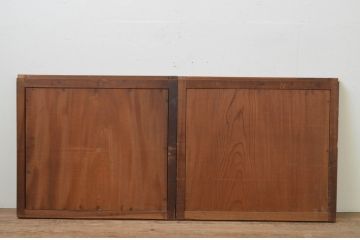 アンティーク建具　総欅(ケヤキ)材　濃い木色が落ち着いた雰囲気を醸し出す板戸窓2枚セット(引き戸)(R-067845)