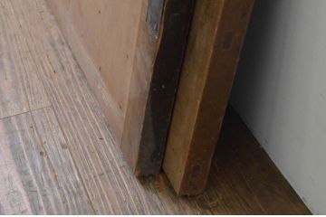 アンティーク建具　古き時代の味わいが魅力的な横桟板戸窓2枚セット(格子戸、引き戸)(R-067847)