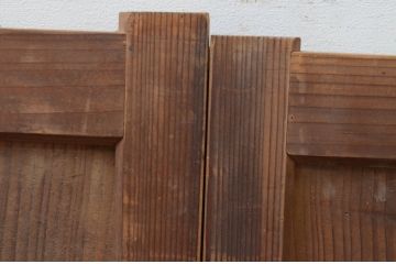 アンティーク建具　杉材　レトロな雰囲気を演出する板戸窓2枚セット(引き戸)(R-067849)