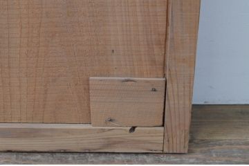 アンティーク建具　杉材　レトロな雰囲気を演出する板戸窓2枚セット(引き戸)(R-067849)