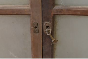 アンティーク建具　レトロな空間づくりにおすすめのガラス窓2枚セット(ガラス戸、引き戸)(R-067852)