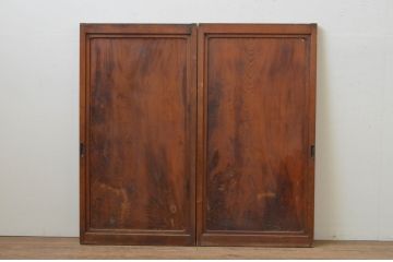 アンティーク建具　杉材　一枚板　味わい深い色合いと杢目が魅力的な板戸窓2枚セット(引き戸)(R-067854)