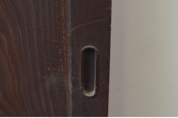 アンティーク建具　杉材　上品な色合いと杢目が目を惹く板戸窓2枚セット(引き戸)(R-067859)