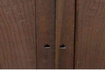 アンティーク建具　総欅(ケヤキ)材　時を経た味わいが魅力的な板戸窓2枚セット(引き戸)(R-067860)