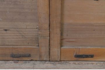 アンティーク建具　杉材　温かみのある木味が魅力の縦桟板戸窓4枚セット(引き戸)(R-067863)