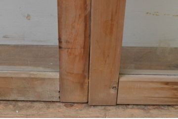 アンティーク建具　レトロな雰囲気が魅力のガラス窓2枚セット(引き戸、ガラス戸)(R-067865)
