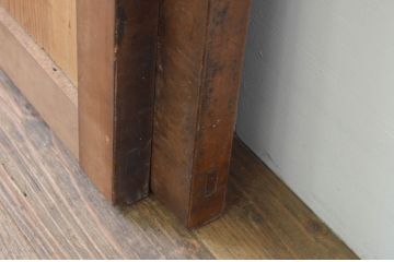 アンティーク建具　松材　一枚板　経年を感じさせる木味が魅力の板戸窓2枚セット(引き戸)(R-067868)
