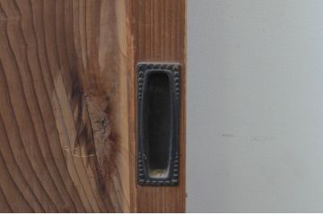 アンティーク建具　杉材　経年を感じさせる木味が魅力の板戸窓2枚セット(引き戸)(R-067869)