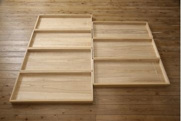 中古　伝統工芸士　吉沢昭次作　細やかな意匠が施された金具が魅力的な加茂桐箪笥(胴丸、桐たんす、衣装箪笥、着物箪笥、収納箪笥、和タンス、引き出し)(R-067909)