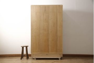 中古　伝統工芸士　吉沢昭次作　細やかな意匠が施された金具が魅力的な加茂桐箪笥(胴丸、桐たんす、衣装箪笥、着物箪笥、収納箪笥、和タンス、引き出し)(R-067909)
