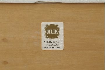 中古　イタリア高級家具　SILIK(シリック)　ロココ調の豪華な装飾が優美なチェスト(サイドキャビネット、サイドボード、戸棚、収納棚)(定価約80万円)(R-067911)