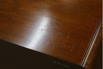 中古　美品　DREXEL HERITAGE(ドレクセルヘリテイジ)　Touraine(ツーレイン)　マホガニー材製の贅沢なアンティーク調チェスト　(R-067912)