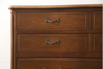 中古　美品　DREXEL HERITAGE(ドレクセルヘリテイジ)　Touraine(ツーレイン)　マホガニー材製の贅沢なアンティーク調チェスト(引き出し、サイドチェスト)(R-067912)