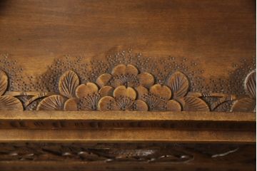 中古　軽井沢彫り　伝統工芸　咲き誇る桜の彫刻が美しいドレッサー(鏡台、ミラー)(R-067914)