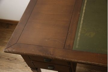 イギリスビンテージ　クラシカルなデザインが魅力のスライド補助天板付きレザートップ両袖机(デスク、ワークデスク、在宅用、在宅ワーク用、ヴィンテージ、英国)(R-067917)
