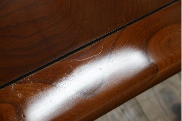 和製アンティーク　最高級　総欅(ケヤキ)材　滑らかな曲線と透かし彫りが美しい!上質な空間を演出する座卓　(R-067918)