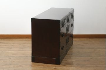 中古　美品!!　仙台民芸箪笥(仙台箪笥)　欅産業　品のある佇まいが美しい漆塗りの衣装箪笥(引き出し、チェスト、和たんす)(R-067927)