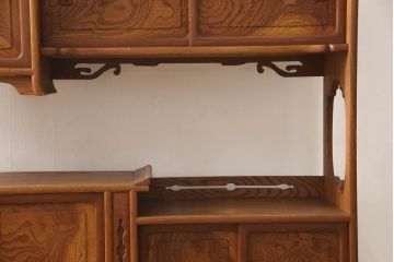 和製アンティーク　美品　最高級!!　総欅(ケヤキ)材　玉杢　指物工芸家具　品のある佇まいが美しい飾り棚(茶棚、違い棚、収納棚、戸棚)(R-067928)