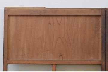 アンティーク建具　欅(ケヤキ)材　桜材　和モダンな雰囲気づくりにおすすめ!漆塗りの引き戸2枚セット(窓、板戸、ガラス戸、ガラス帯戸)(R-067932)