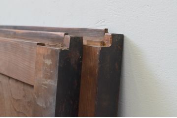 アンティーク建具　欅(ケヤキ)材　上質な和の空間づくりにおすすめの板戸窓2枚セット(引き戸)(R-067934)