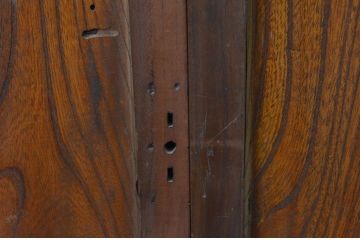 アンティーク建具　総欅(ケヤキ)材　温かみのある木目が味わい深い板戸窓2枚セット(引き戸)(R-067939)