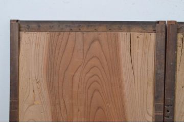 アンティーク建具　総欅(ケヤキ)材　温かみのある木目が味わい深い板戸窓2枚セット(引き戸)(R-067939)