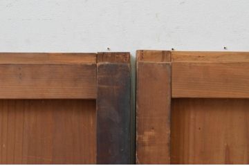 アンティーク建具　杉材のすすけた味わいが魅力の板戸窓2枚セット(引き戸)(R-067941)