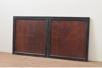 アンティーク建具　高級品!!　鏡板欅(ケヤキ)材　一枚板玉杢　和モダンな空間を演出する板戸窓2枚セット(引き戸、珠杢)(R-067948)