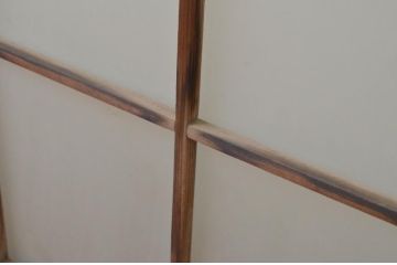 アンティーク建具　どこか懐かしい雰囲気を感じる升目(マス目)格子入りのガラス窓2枚セット(きつね格子、狐格子、引き戸、ガラス戸)(R-067956)