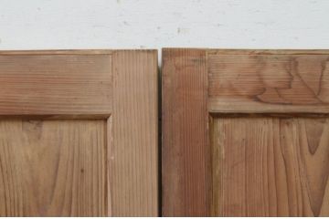 アンティーク建具　杉材　経年を感じさせる木味が魅力の板戸窓2枚セット(引き戸)(R-067957)