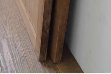 アンティーク建具　杉材　経年を感じさせる木味が魅力の板戸窓2枚セット(引き戸)(R-067957)