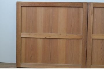 アンティーク建具　杉材　経年を感じさせる木味が魅力の板戸窓2枚セット(引き戸)(R-067958)
