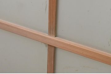 アンティーク建具　経年を感じさせる木味が魅力のガラス窓2枚セット(引き戸、ガラス戸)(R-067960)