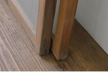 アンティーク建具　経年を感じさせる木味が魅力のガラス窓2枚セット(引き戸、ガラス戸)(R-067960)