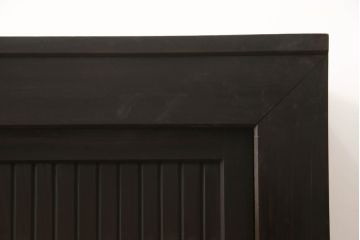 和製アンティーク　美品!! 希少デザイン!! 四枚引き戸　上品な佇まいが魅力的な珍しいサイズの水屋箪笥ローボード(テレビ台、テレビボード、時代箪笥、サイドキャビネット、収納棚、戸棚、食器棚)(R-067971)