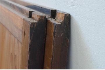 アンティーク建具　杉材　落ち着いた雰囲気が漂う板戸窓2枚セット(引き戸)(R-067977)